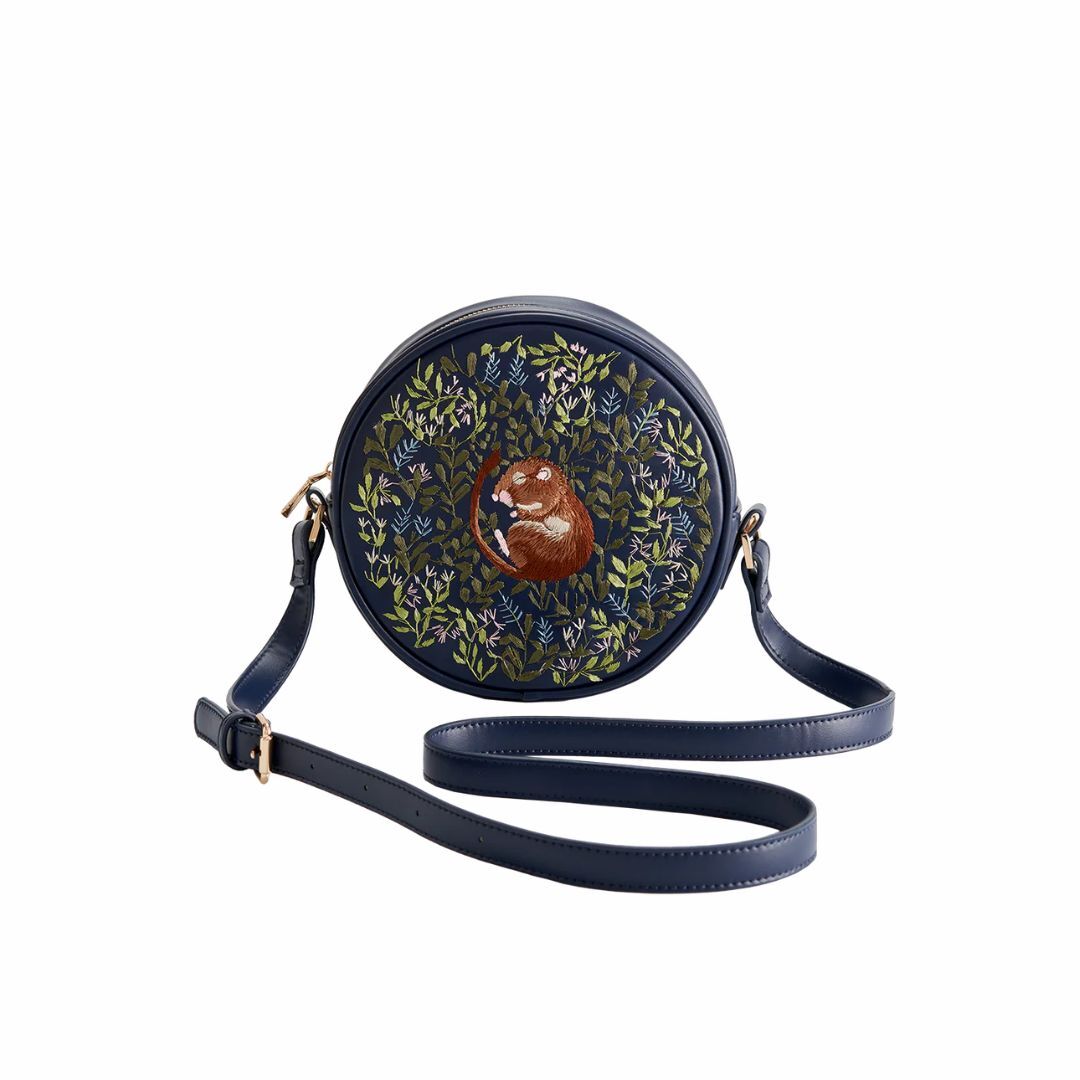1FD1027-015 FABLE ENGLAND Chloe Circle Bag Embroidered Dormouse Navy #47105 (EU)
