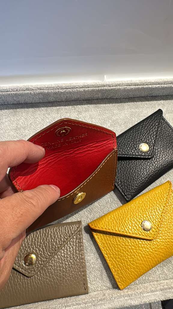 【直播】意大利皮具 LL102640 鈕扣散紙包