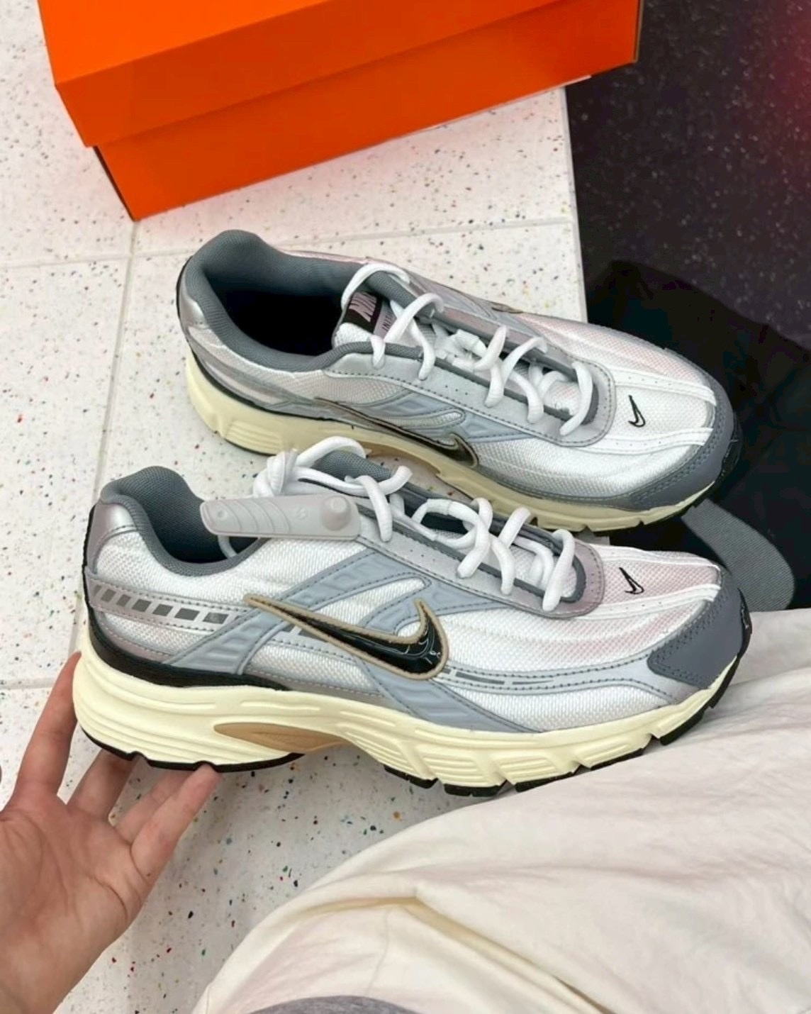 Nike Initiator 灰銀米棕 復古 緩震 老爹鞋 休閒鞋 男鞋