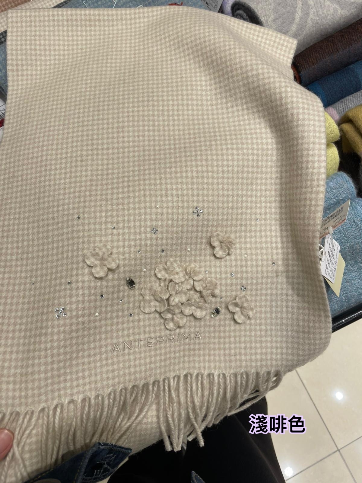 27/10 新款Anteprima 小花花scarf / 4 色