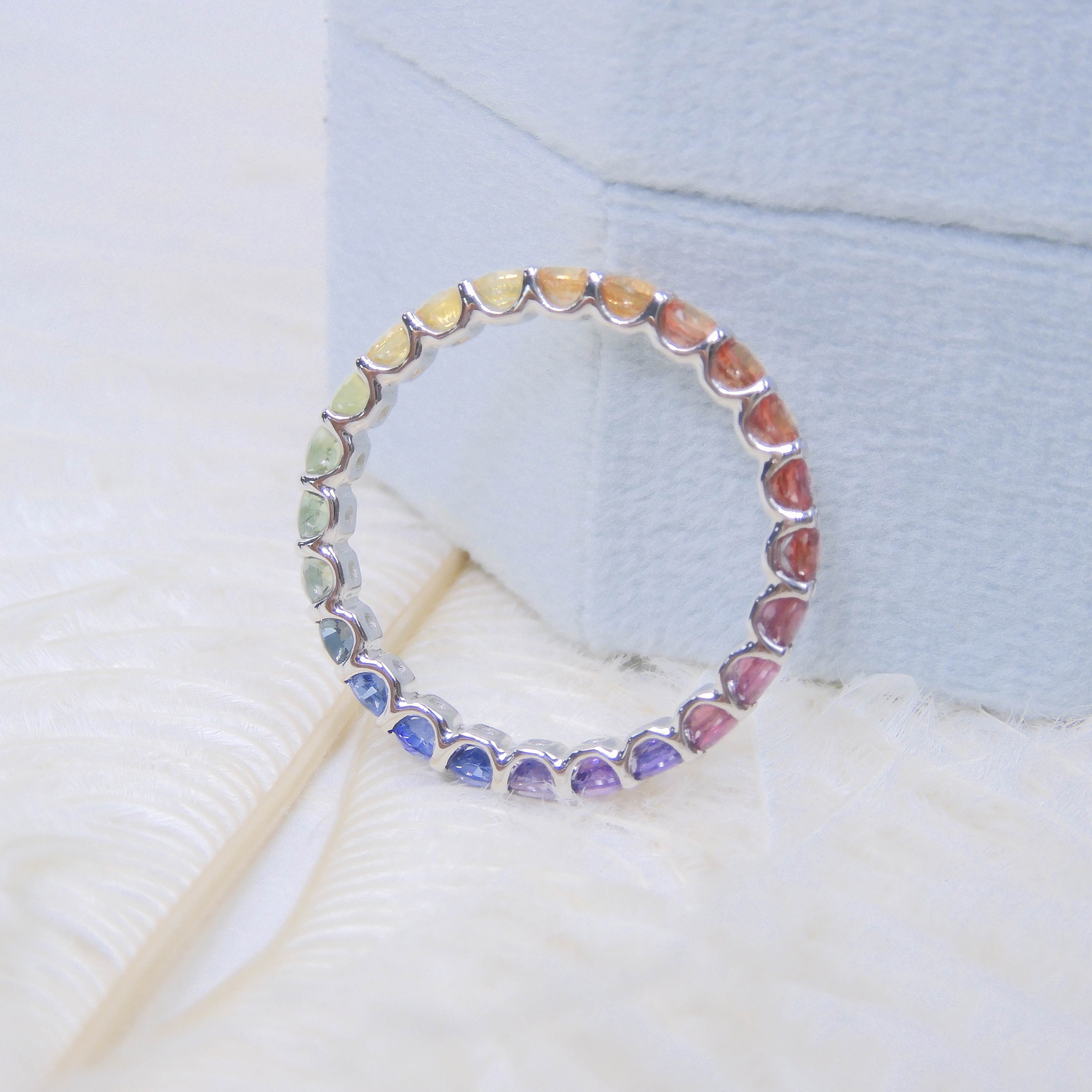 訂製 18K金 1.5ct 彩色藍寶石戒指