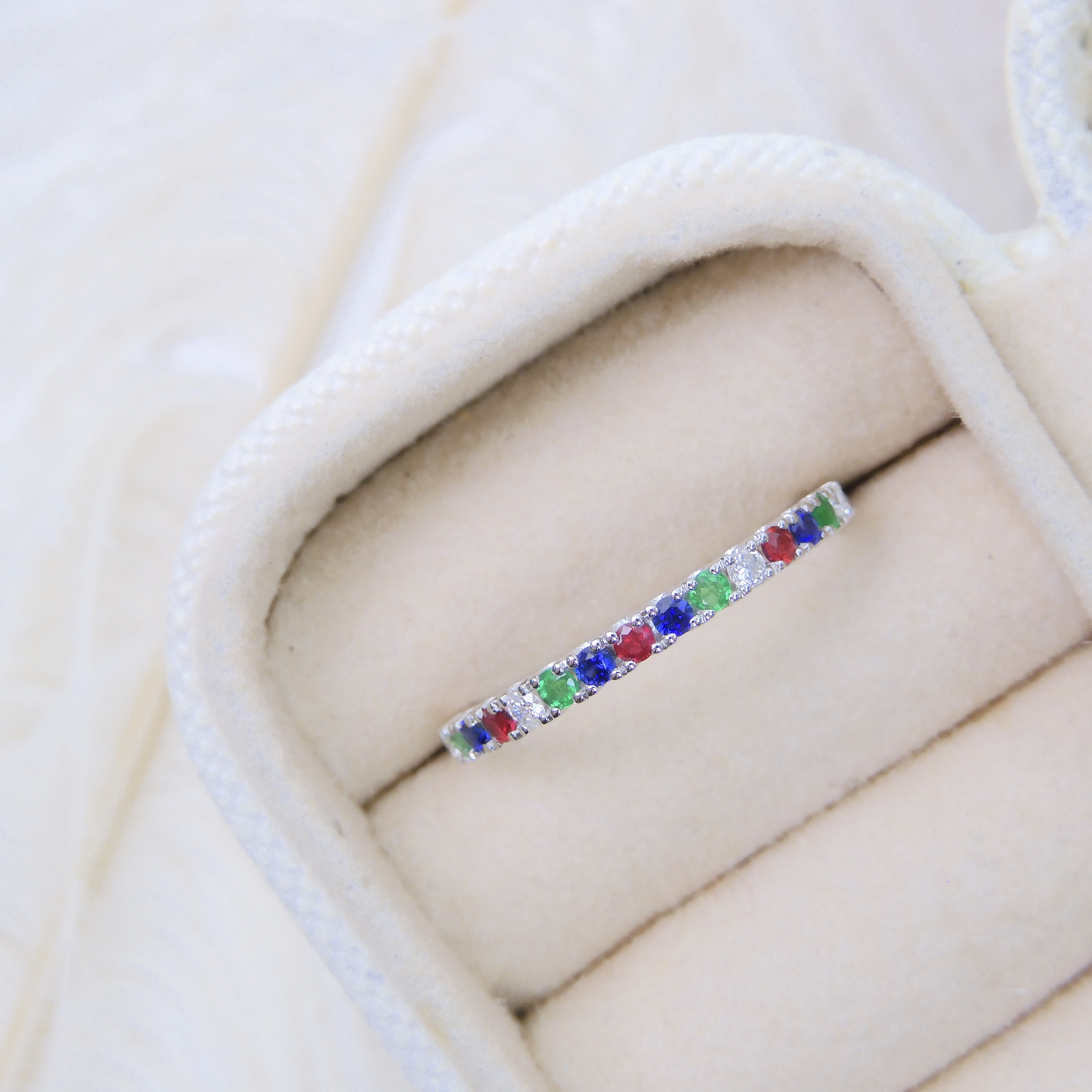 訂製 18K金 0.19ct 紅寶, 藍寶 & 綠寶戒指