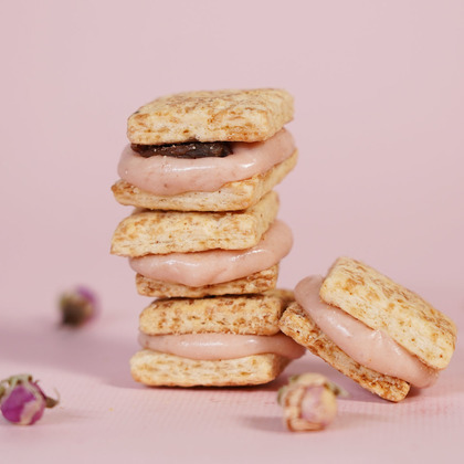 台灣 伴手禮 盧琴樹 玫瑰荔枝糖心酥200g｜荔枝果香 × 玫瑰雅韻 · 流心酥餅 (✈️直送香港✈️運費到付)