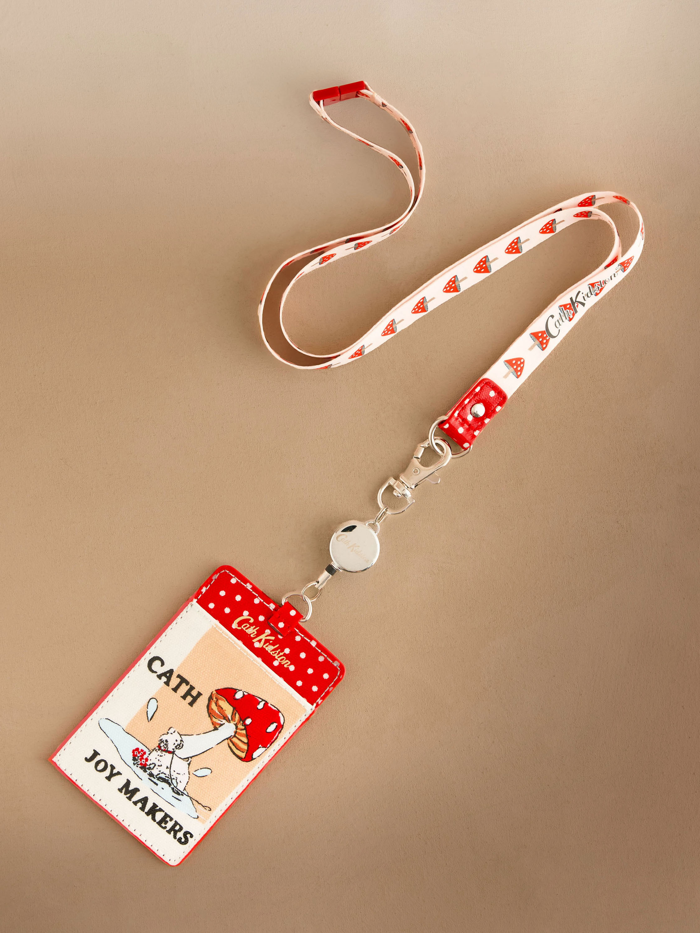 Mushrooms 伸縮識別證件套票卡夾