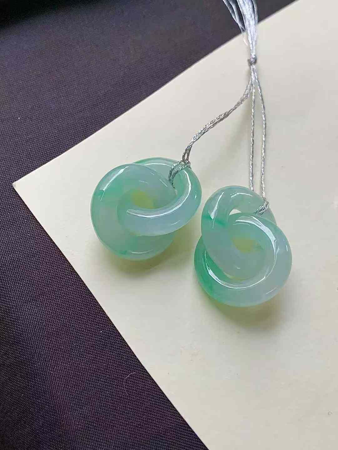 1014319 翡翠環環相扣一對