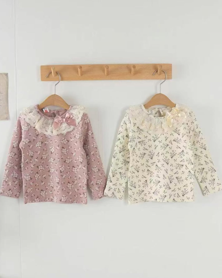 BYB10T046WE  Pierrot-白色蕾絲領蝴蝶結碎花上衣