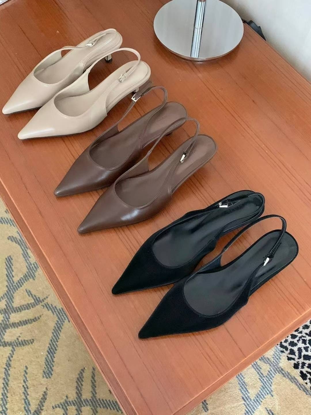 171 正韓歐膩尖頭跟鞋