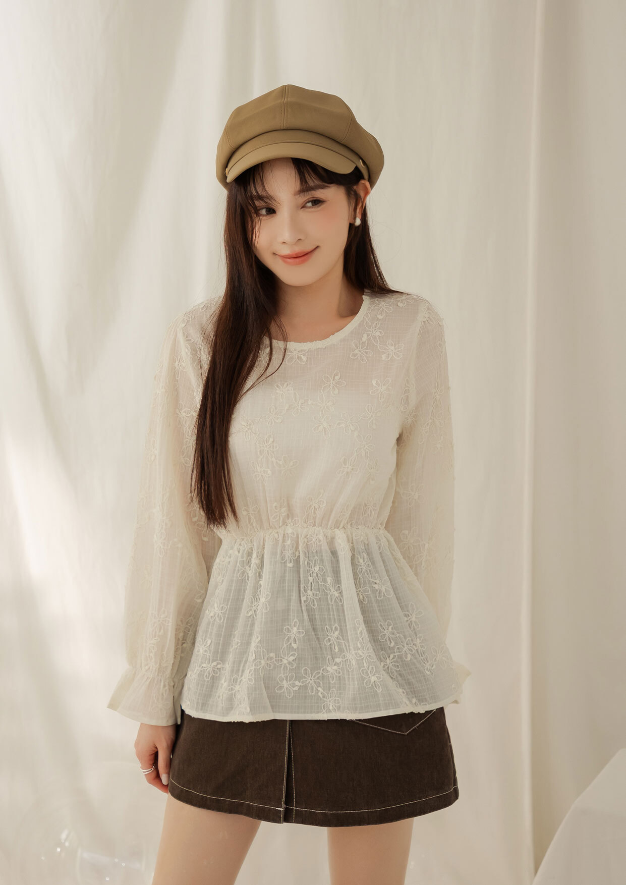 知性立體小花縮腰上衣