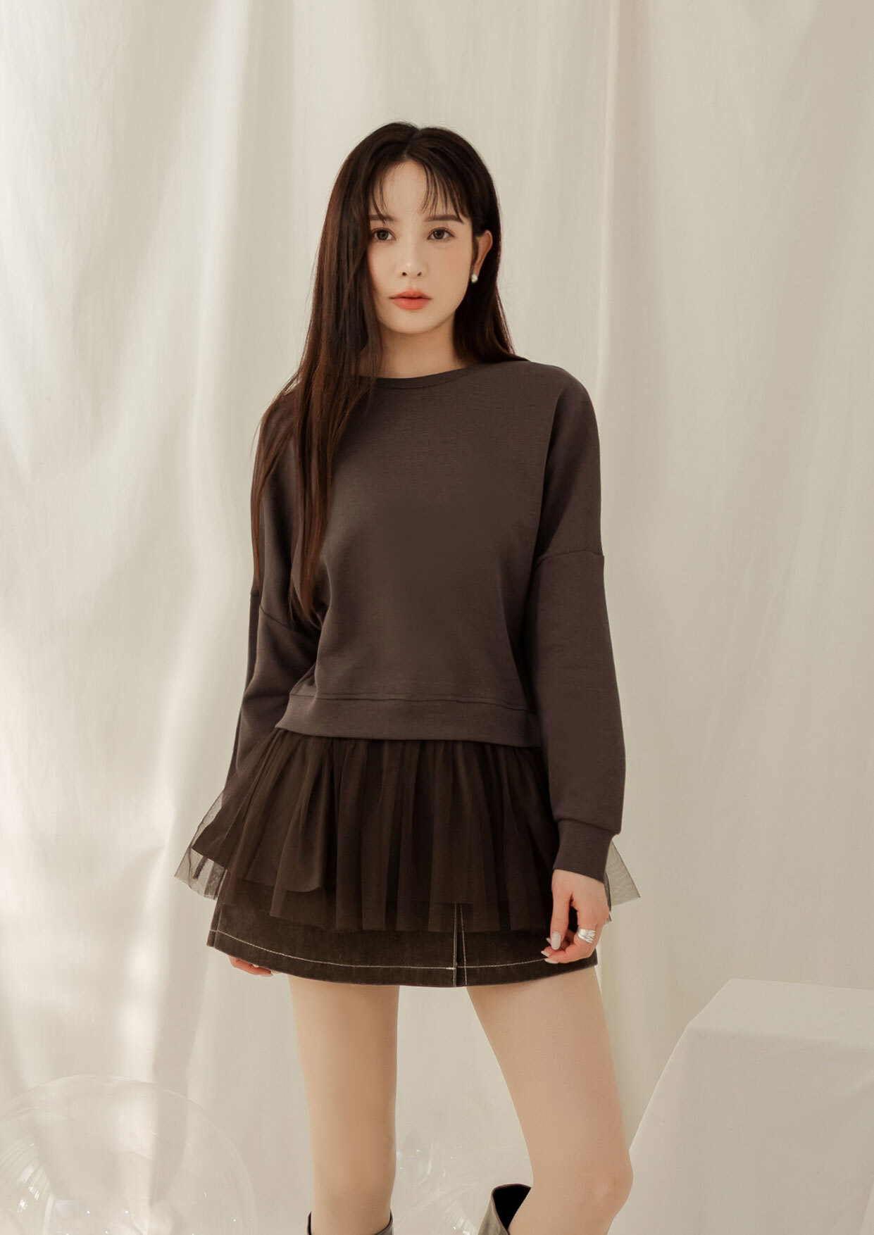 造型拼接網紗裙襬落肩上衣