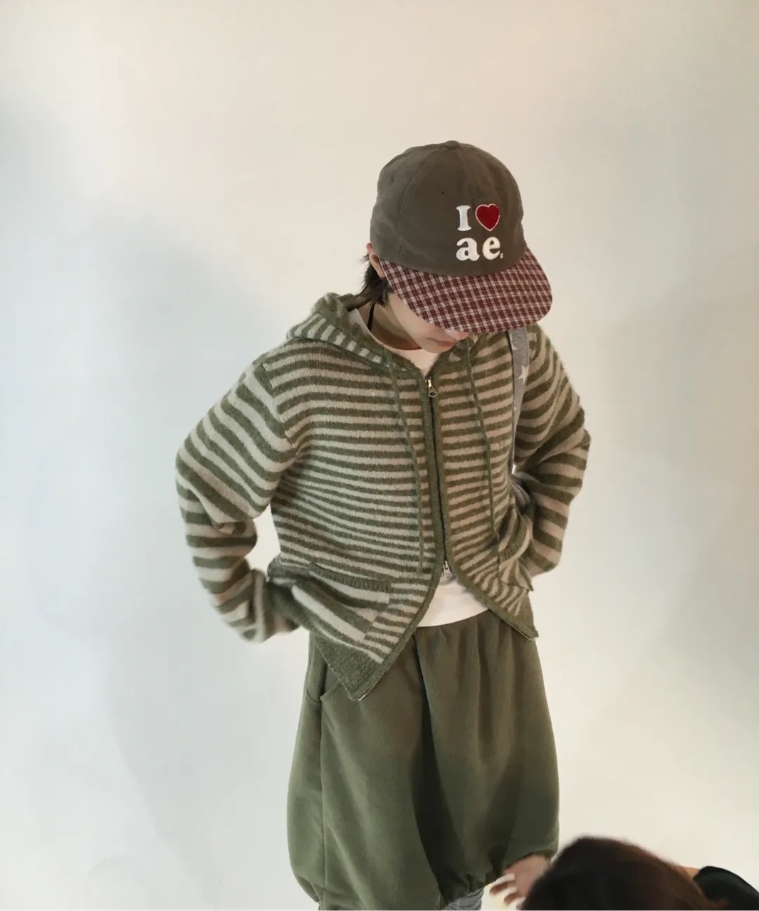 🇰🇷 aeae CHECK BALL CAP 刺繡LOGO 燈芯絨 條紋 拼接 棒球帽 平板帽 / 預購