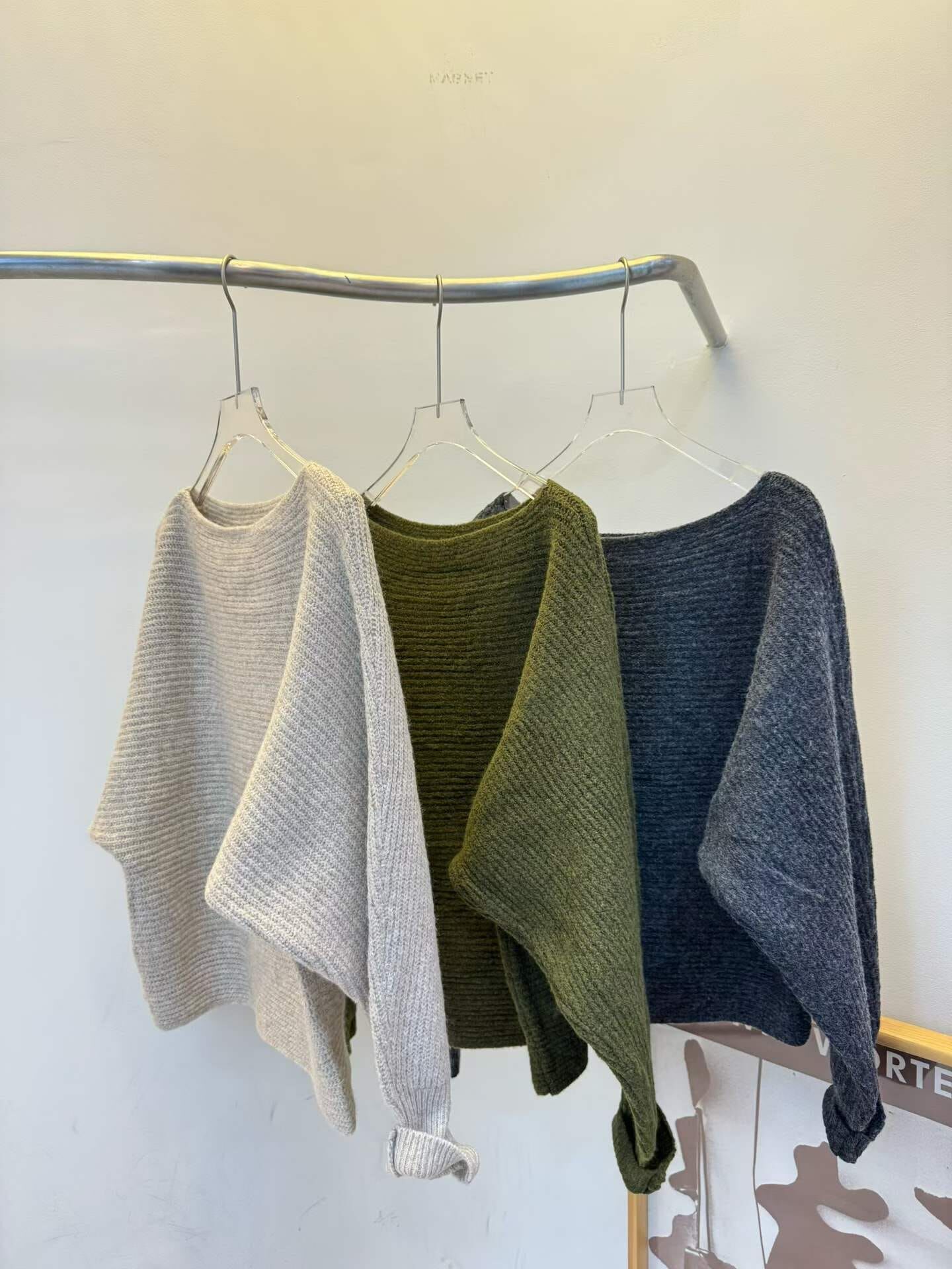 MG5102 一字領混羊毛針織上衣 (20% wool)