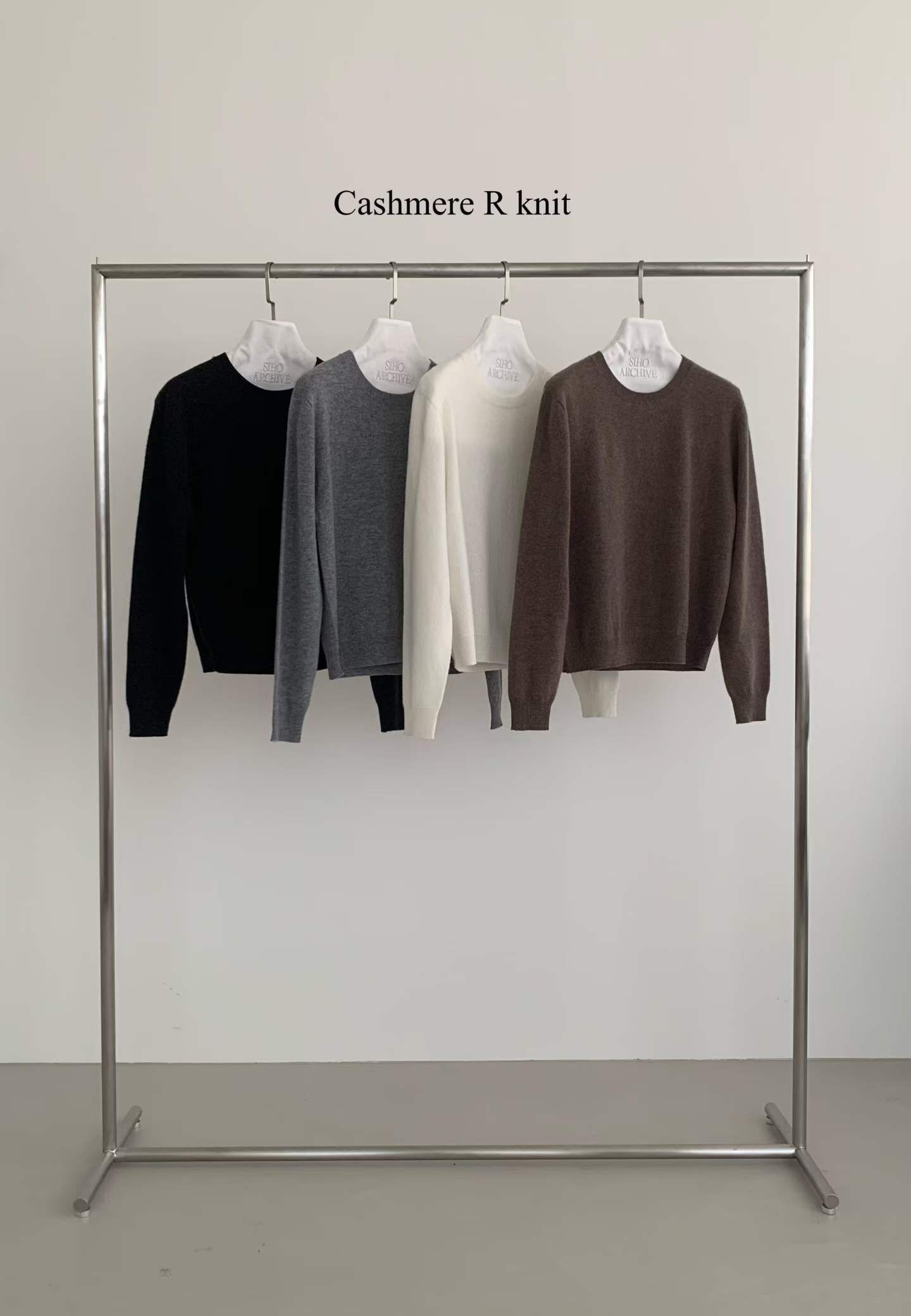 AP5122 羊絨圓領簡約長袖上衣