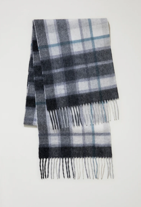 現貨） S14 Contemporary Check Cashmere Scarf - Ashley Blue 頸巾size: 160CMx25CM 100%蘇格蘭製造 羊毛$188 羊絨$488