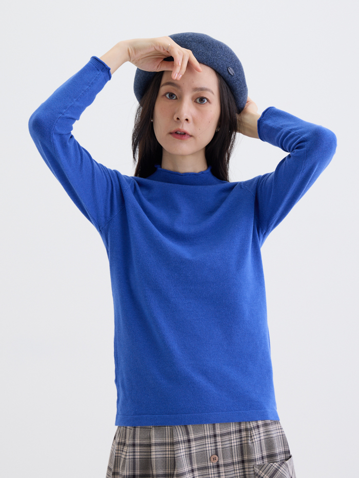溫捲領針織上衣-寶藍