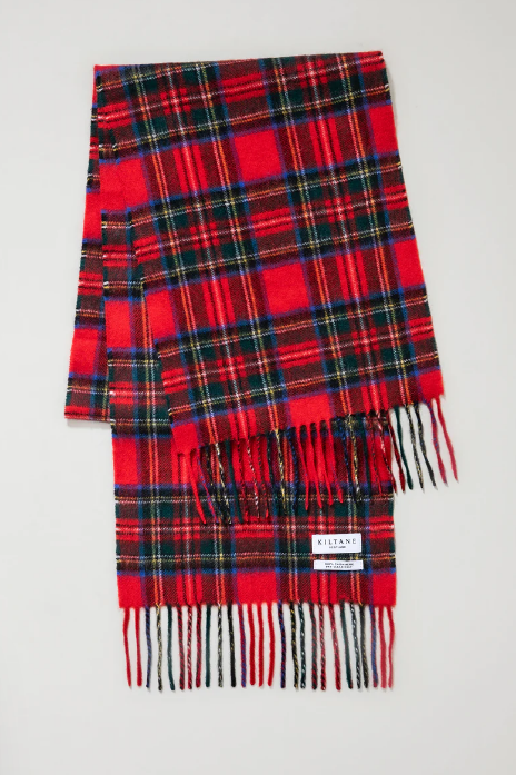 S25 Heritage Tartan Cashmere Scarf - Official Royal Stewart 頸巾size: 160CMx25CM 羊絨加長size：190CMx30CM 100%蘇格蘭製造 羊毛$188 羊絨$488 羊絨加長$688