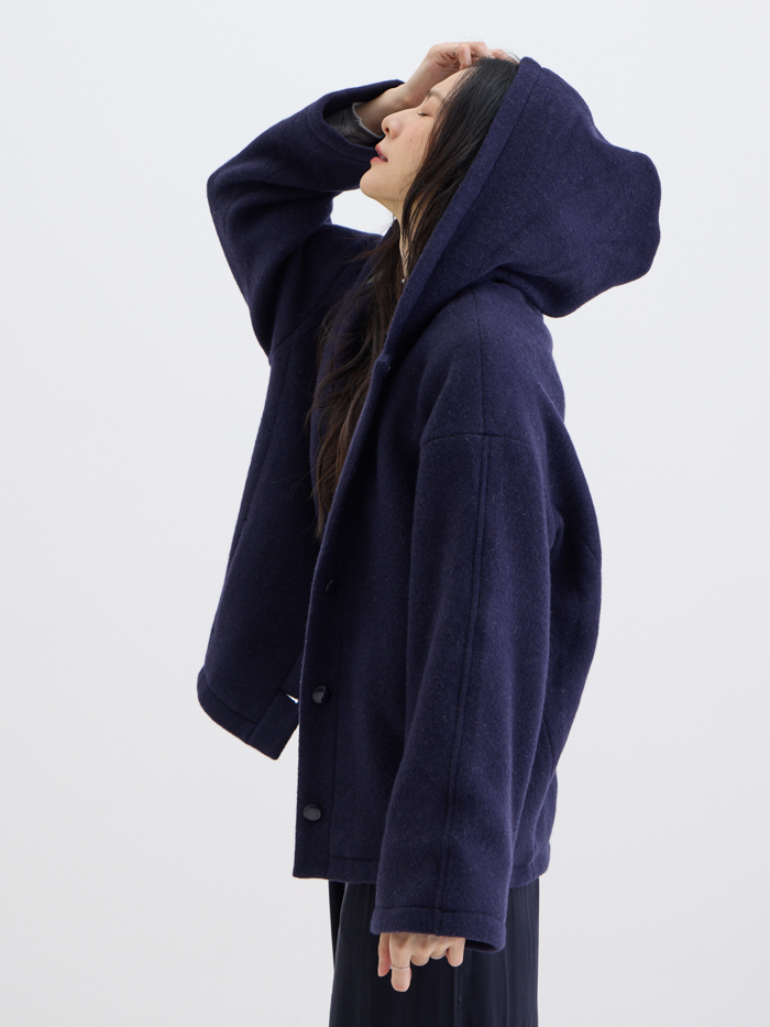 小雪怪連帽澎澎外套-黑寶