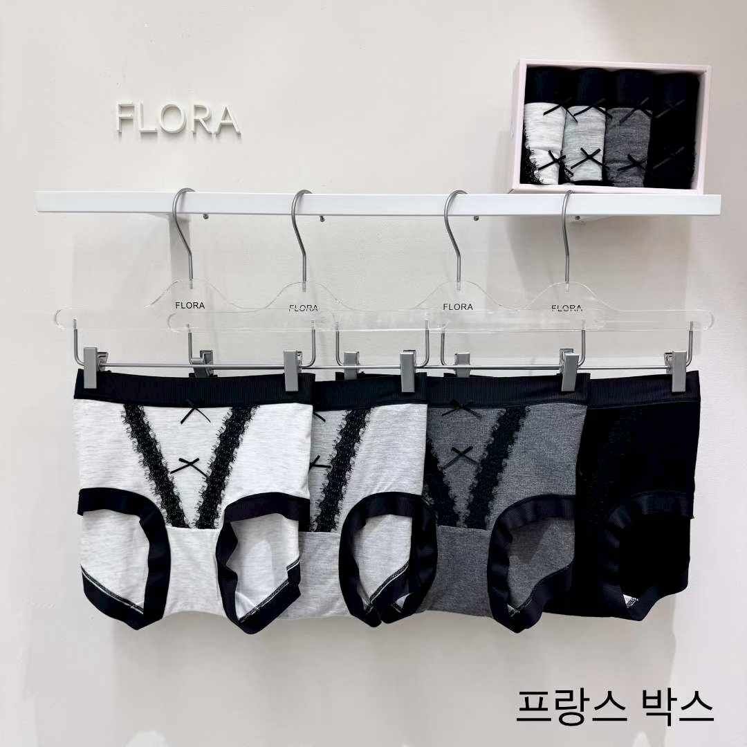 FL5114 撞色邊蕾絲刺繡小V內褲（1盒4條）