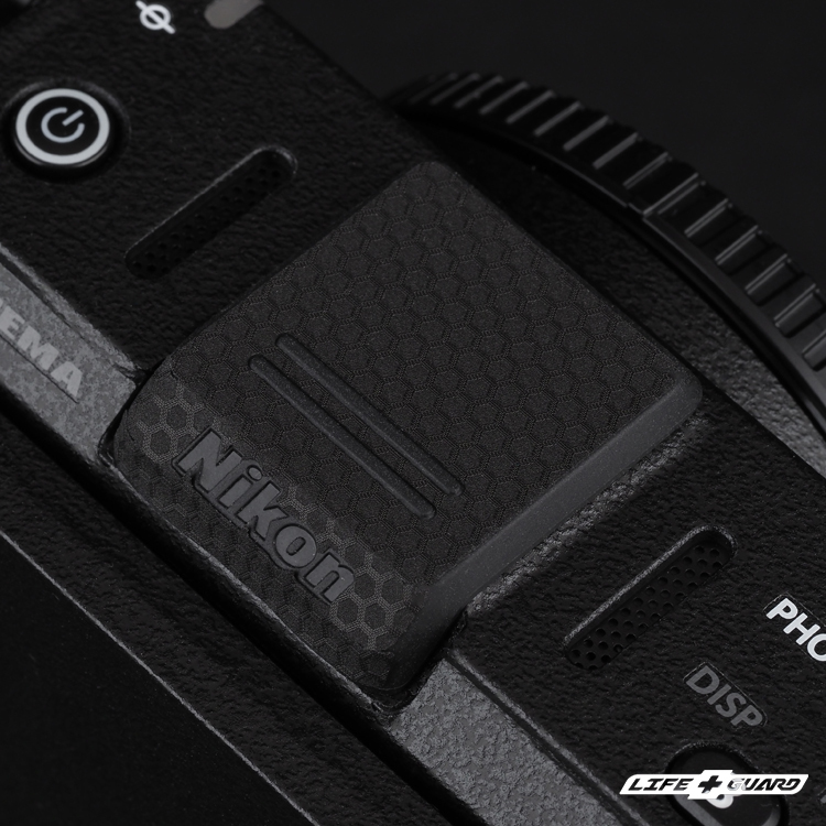 LIFE+GUARD 專機專屬設計開版，Nikon ZR 貼膜熱靴蓋細節圖