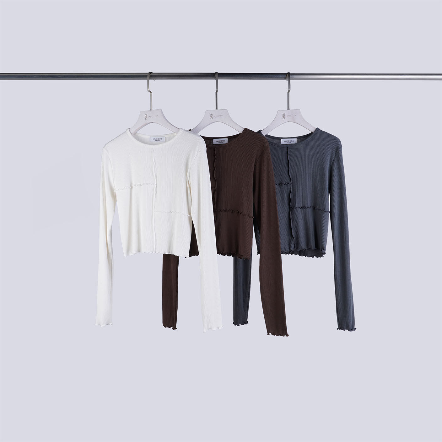 設計感捲邊坑條上衣 | 3色