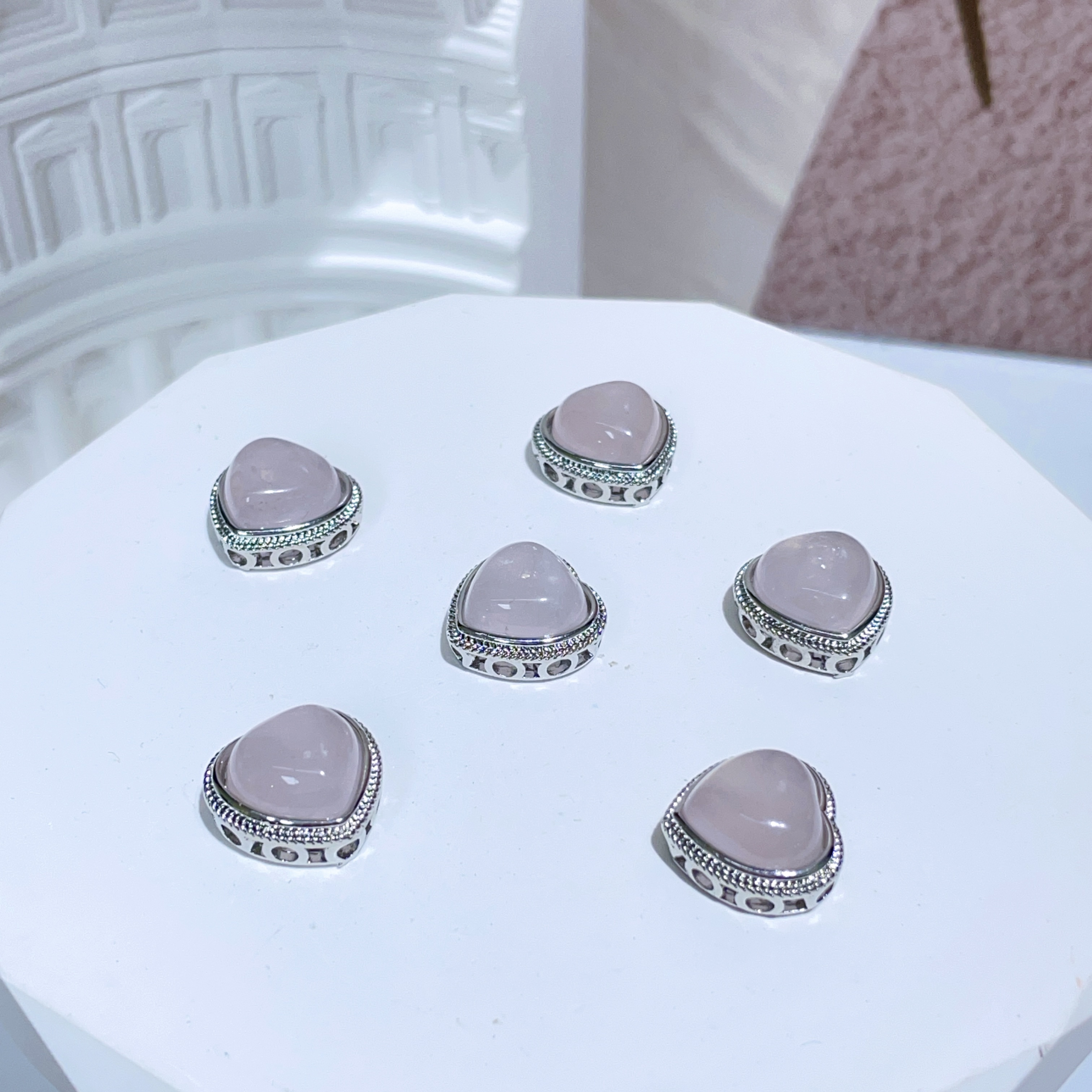 F225 粉晶心型盒子