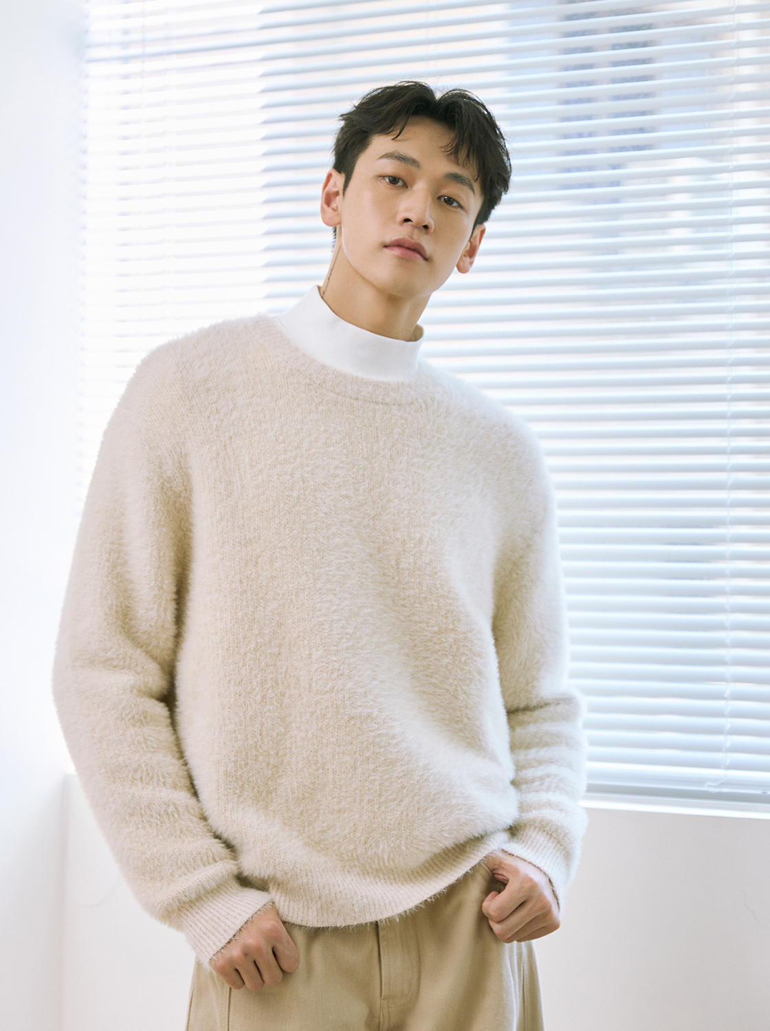 仿貂毛圓領毛衣