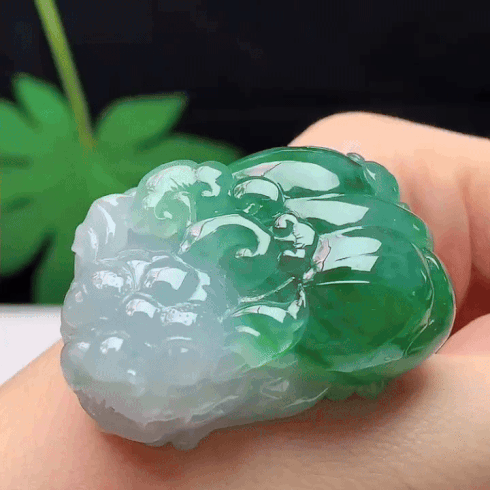 1014334 翡翠冰種飄花大貔貅