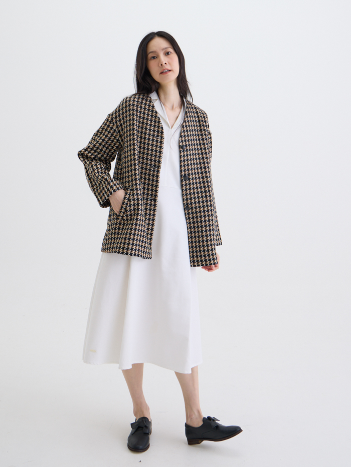 米蘭達V領立裁外套-卡其千鳥