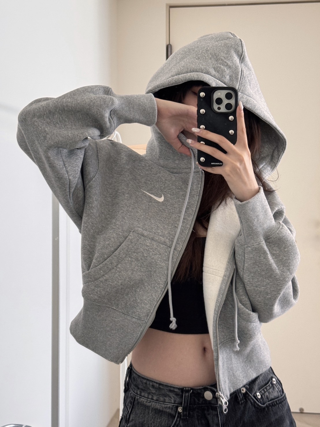 <快速出貨> Nike 刺繡小勾 "短版" 連帽外套 灰