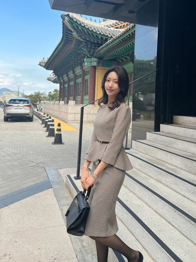 Madeline 千鳥格假兩件包臀洋裝 [ 2色 / S,M ]