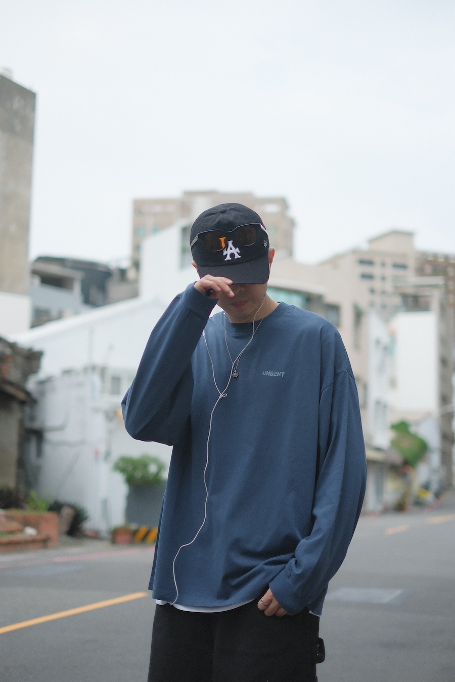 ｜首波現貨🔥｜Unbent 蠟染 Basic 刺繡標語長Tee