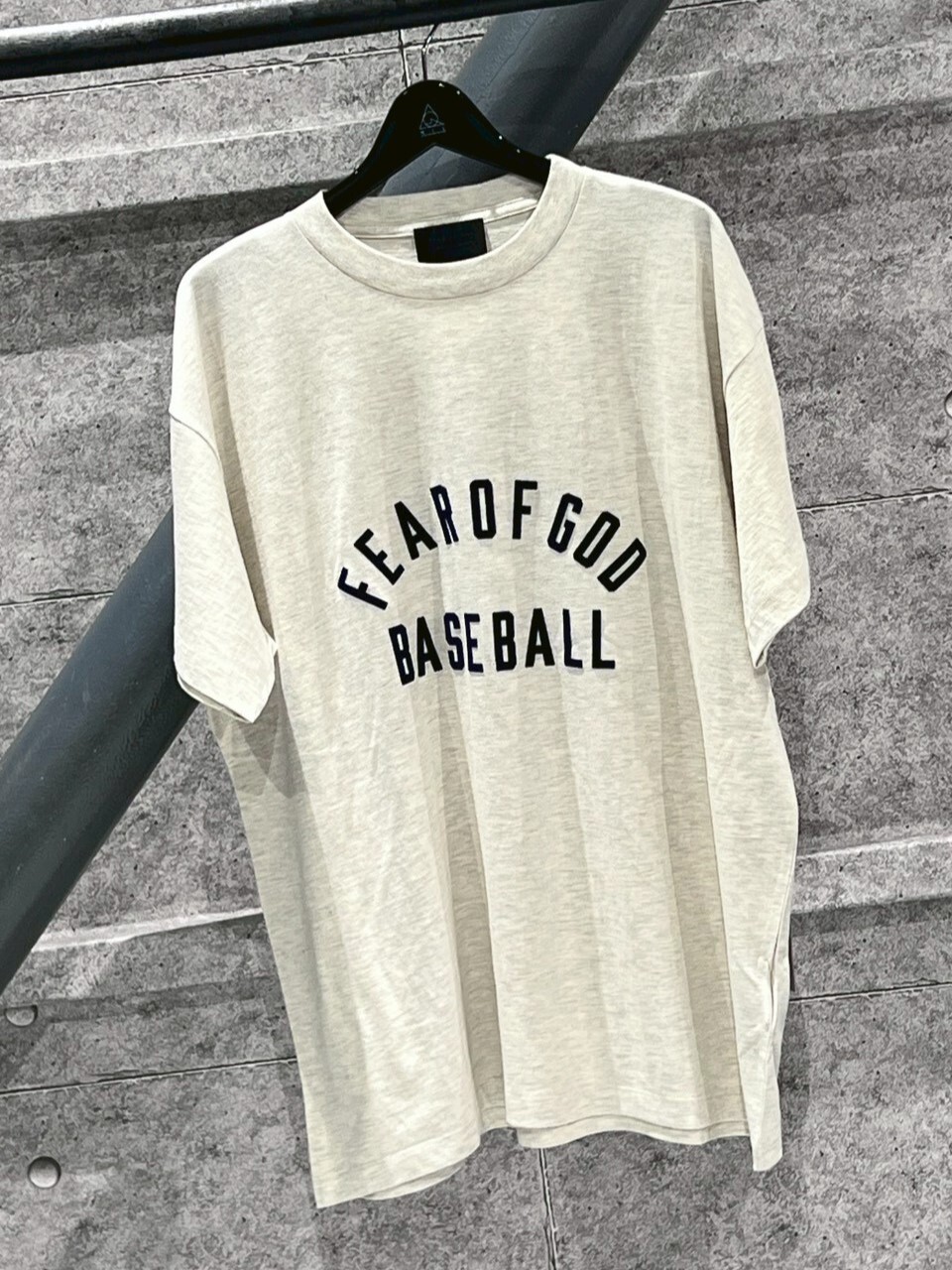FEAR OF GOD 主線 Baseball植絨字體 短袖 T