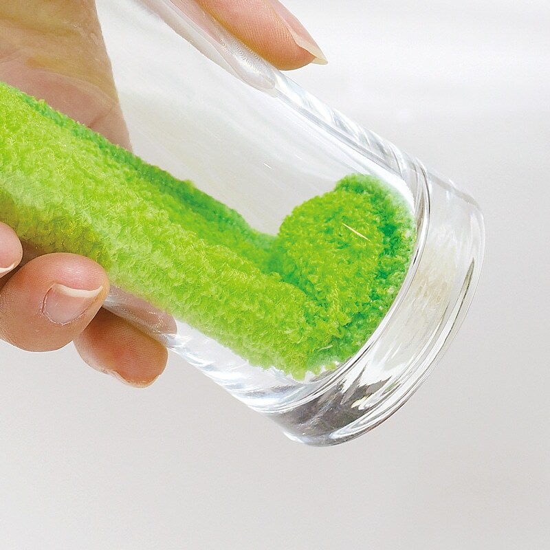 日本 MARNA 13.9" 水樽清潔棒 (緣色) -K476G