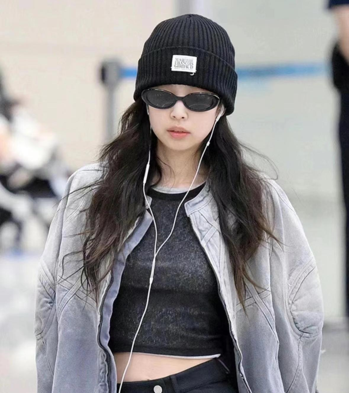 MARITHÉ FRANÇOIS GIRBAUD Classic Logo Beanie(Black)