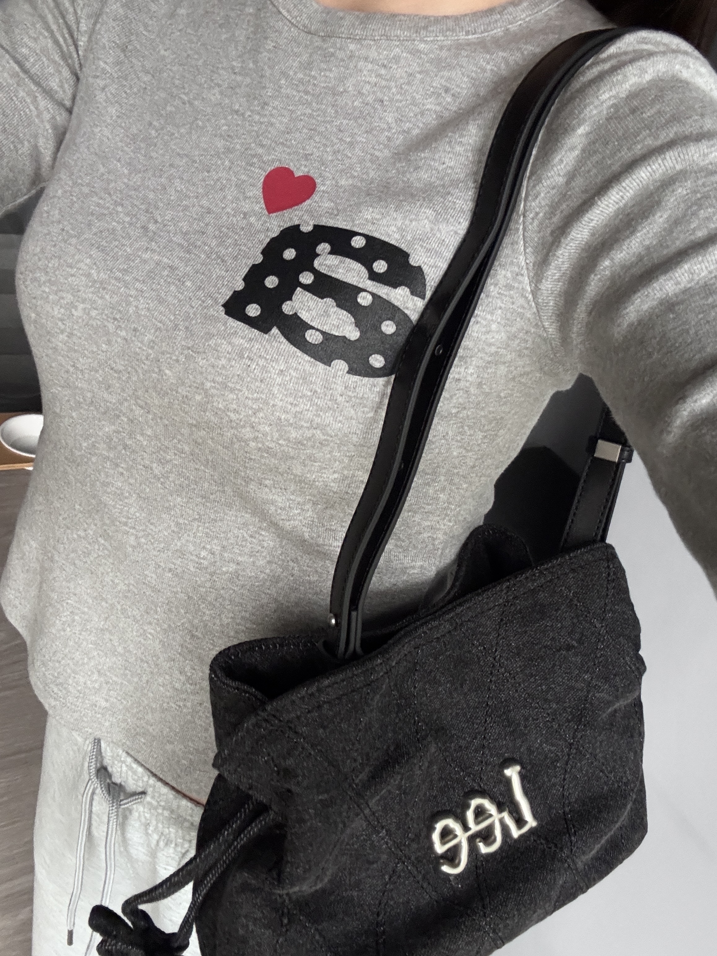 【現貨秒出!!】 Lee水洗牛仔包 水桶包 肩背包 黑 炭黑