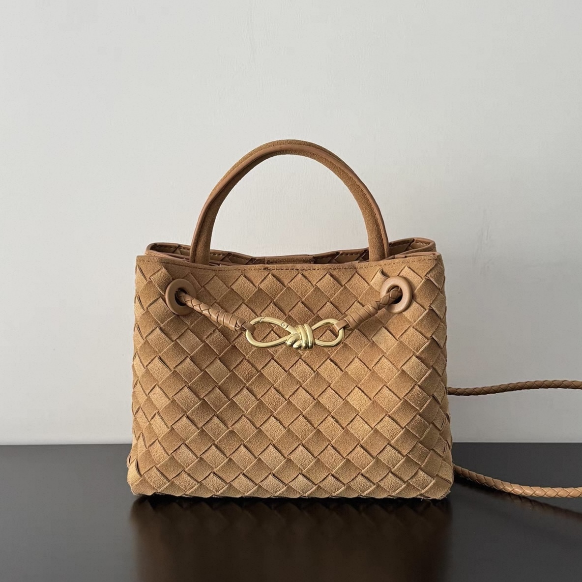 麂皮金釦編織手提斜背包