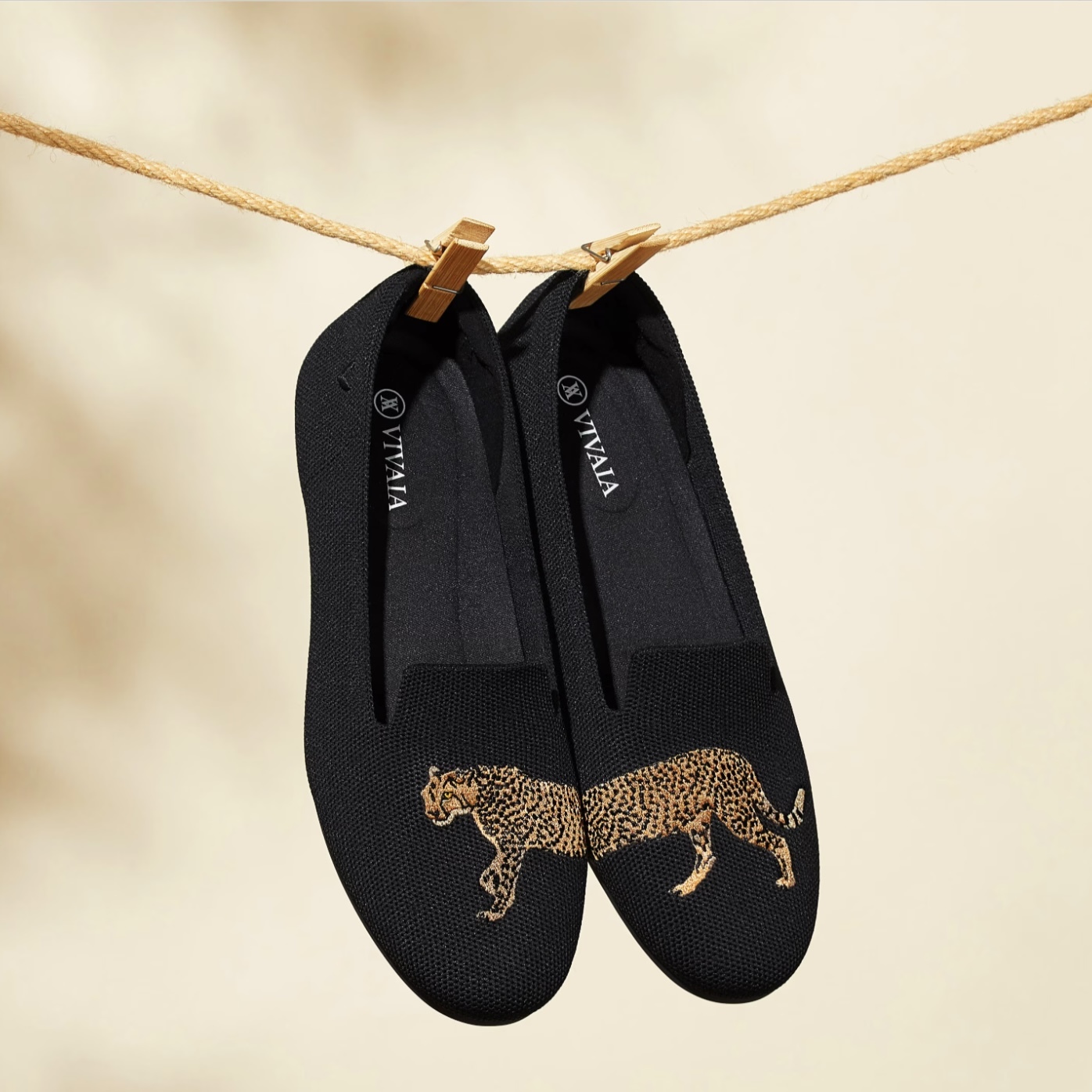 VIVAIA 🐆 刺繡豹紋樂福鞋