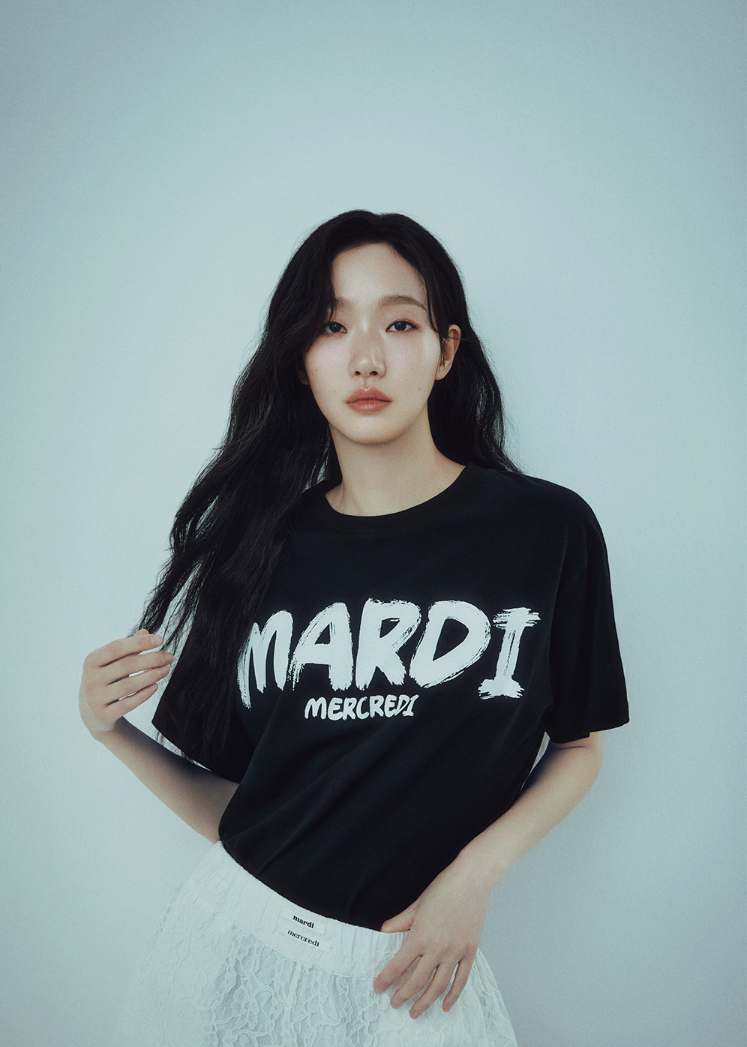 【預購】AKR102707 MARDI BRUSH LOGO CONTRAST 短袖上衣