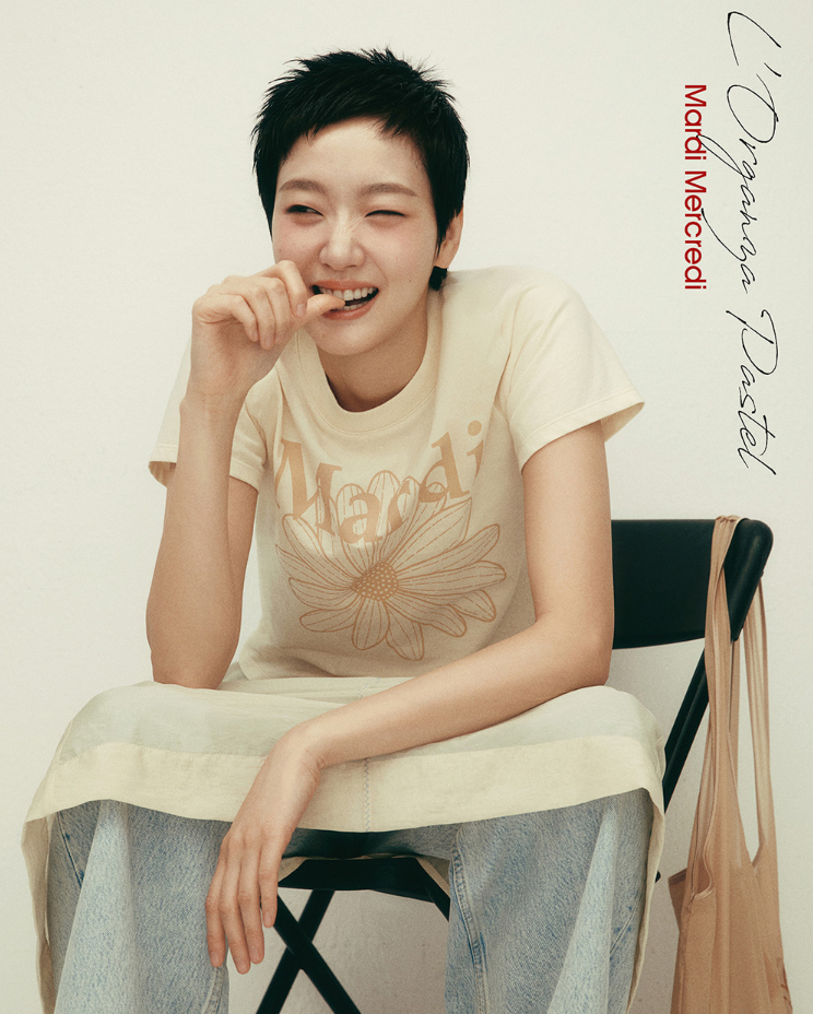 【預購】AKR102710 MARDI FLOWER SLIM 短袖上衣