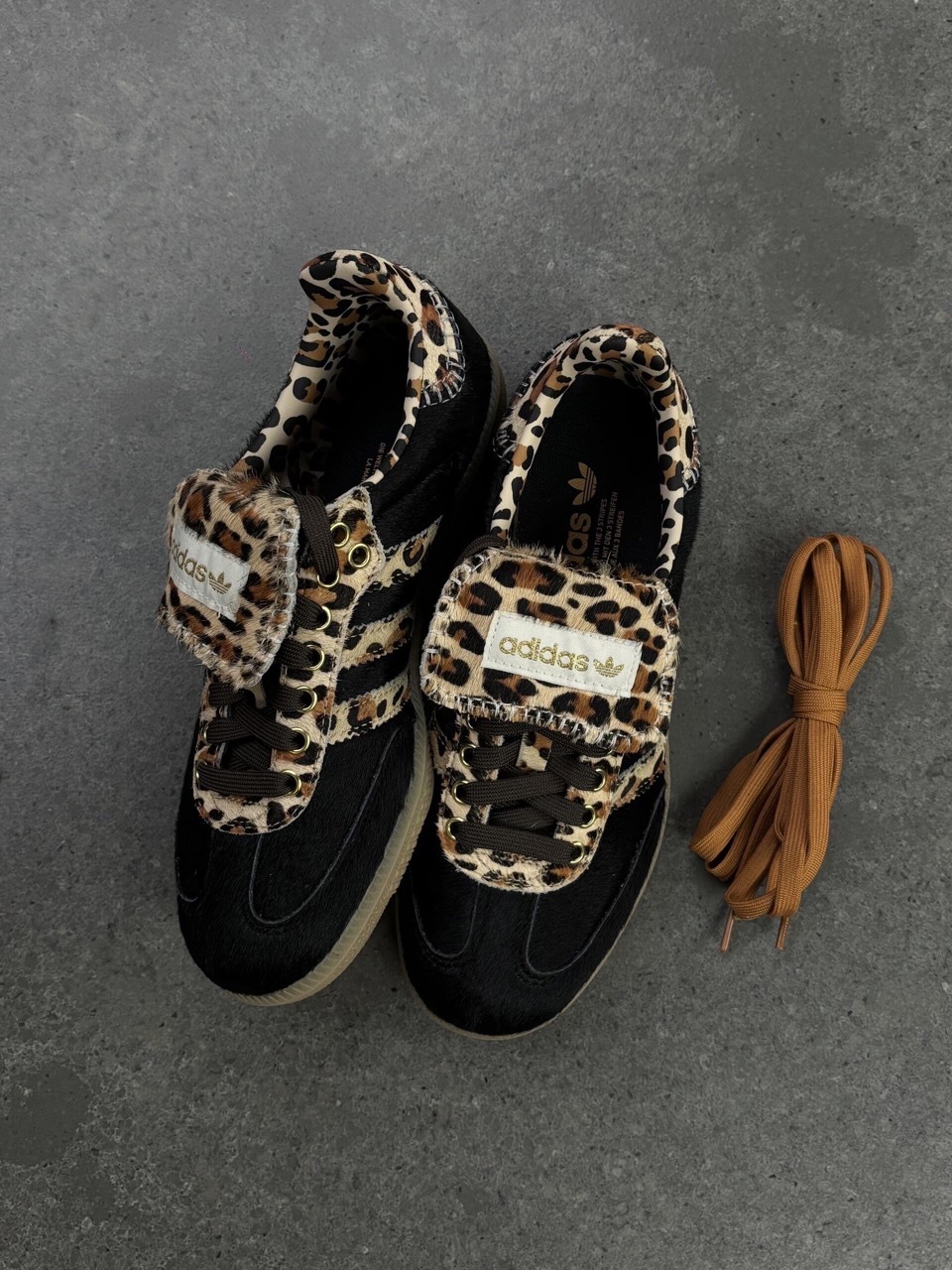 ADIDAS SAMBA LT 豹紋黑棕 動物紋 絨毛 馬毛 焦糖底 翻蓋鞋舌 男女鞋 KJ6590 / 預購