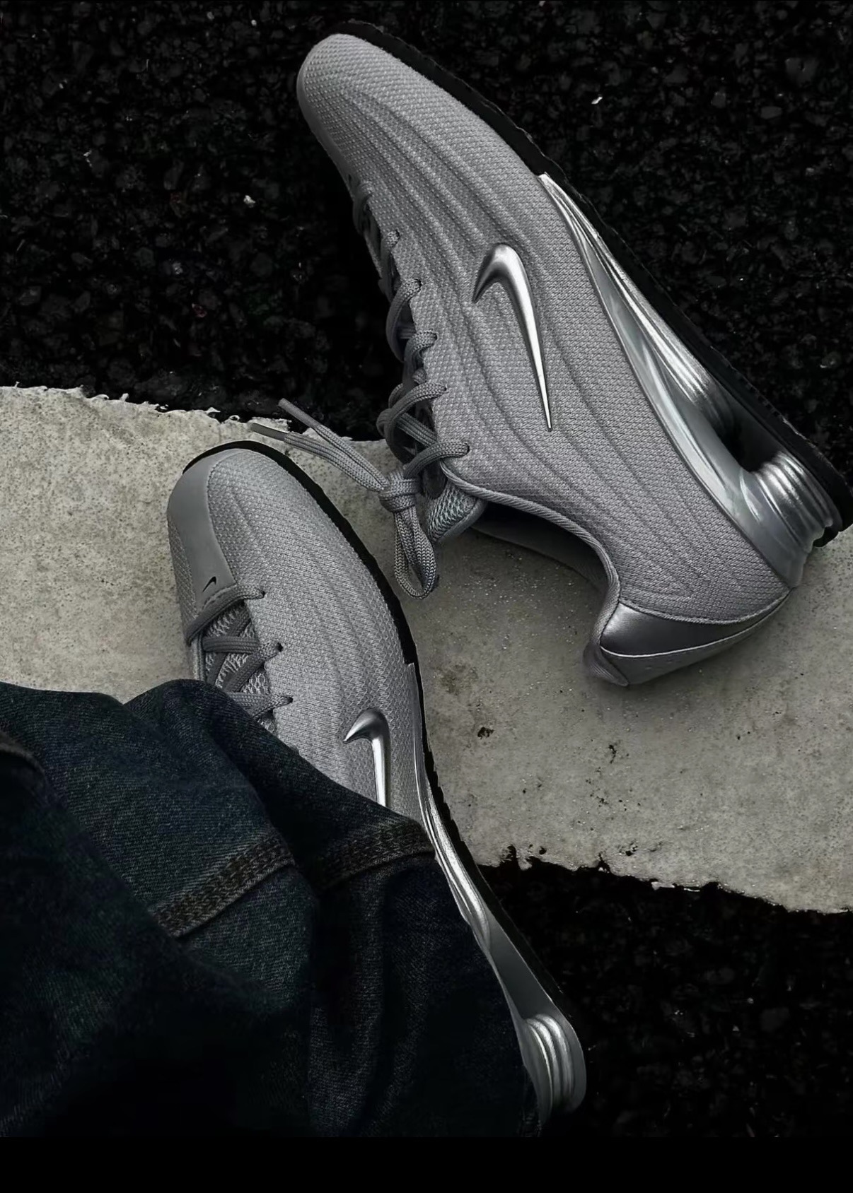 Nike SHOX Z 科技 未來金屬感 銀灰 女鞋 Y2K 復古 HQ7540-001