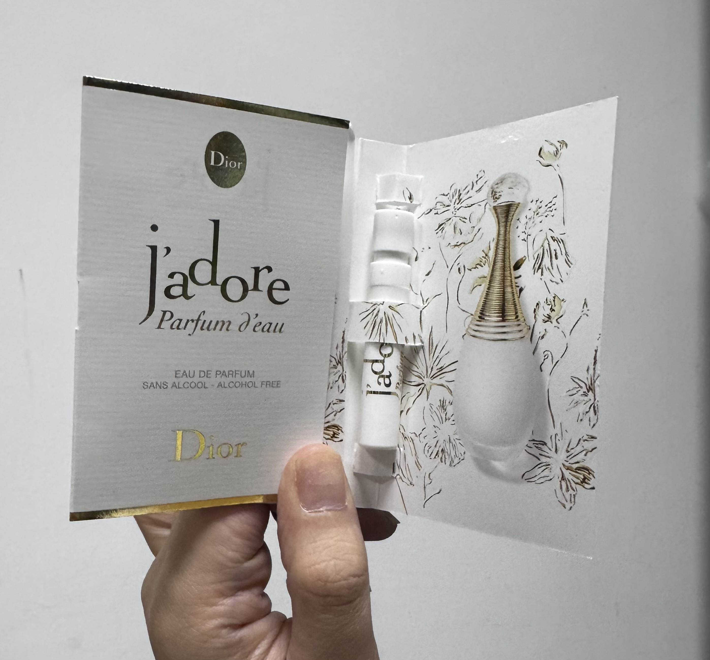 DIOR J'adore 白色