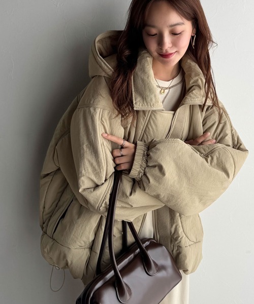 日本🇯🇵連線 JAVA 蓬鬆鋪棉保暖連帽夾克外套 帽子可拆卸 尼龍外套 oversize 寬鬆 外套 夾克 保暖外套 2色(任買兩件711免運)/預購