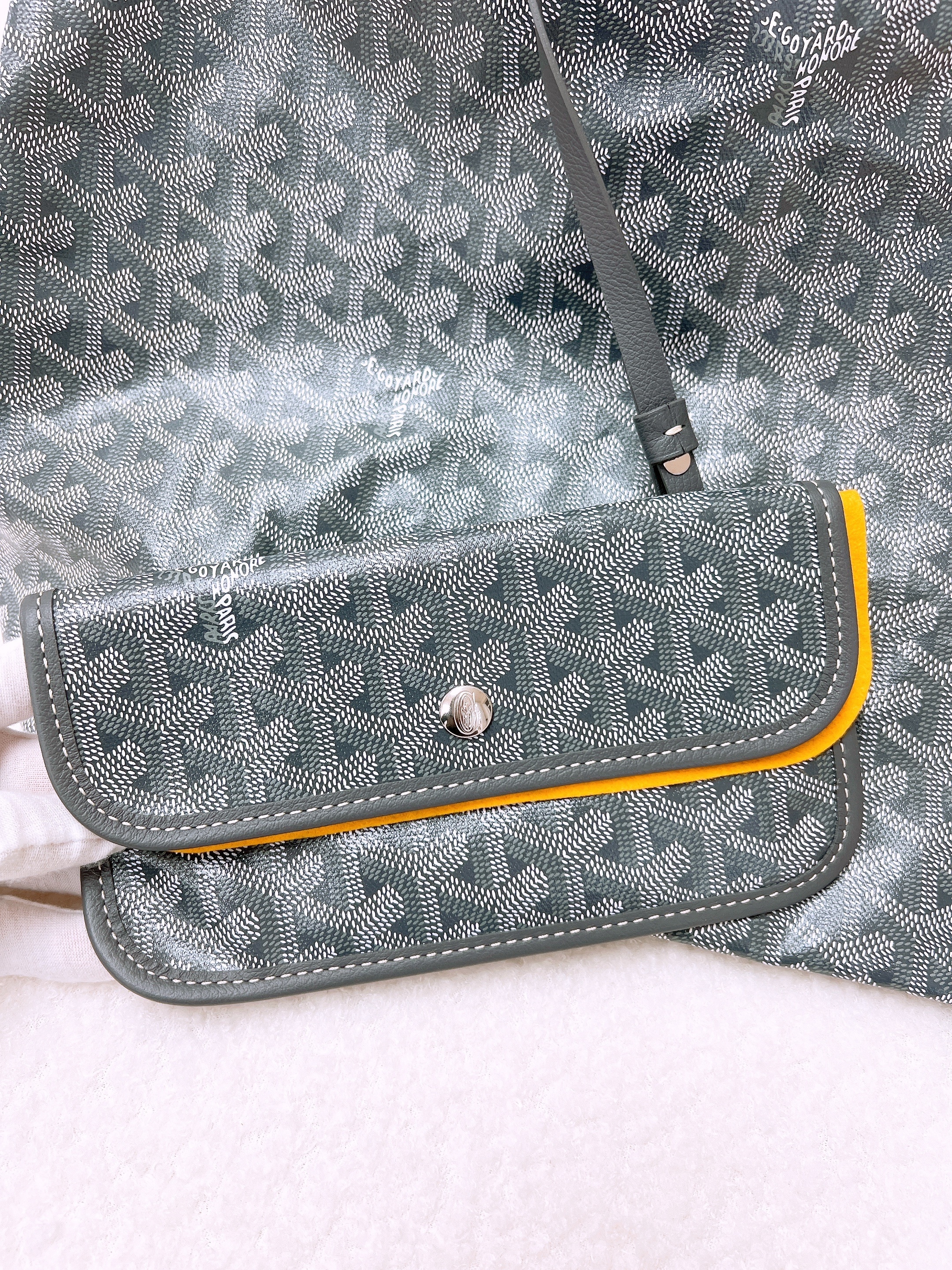 Goyard boheme hobo grey
