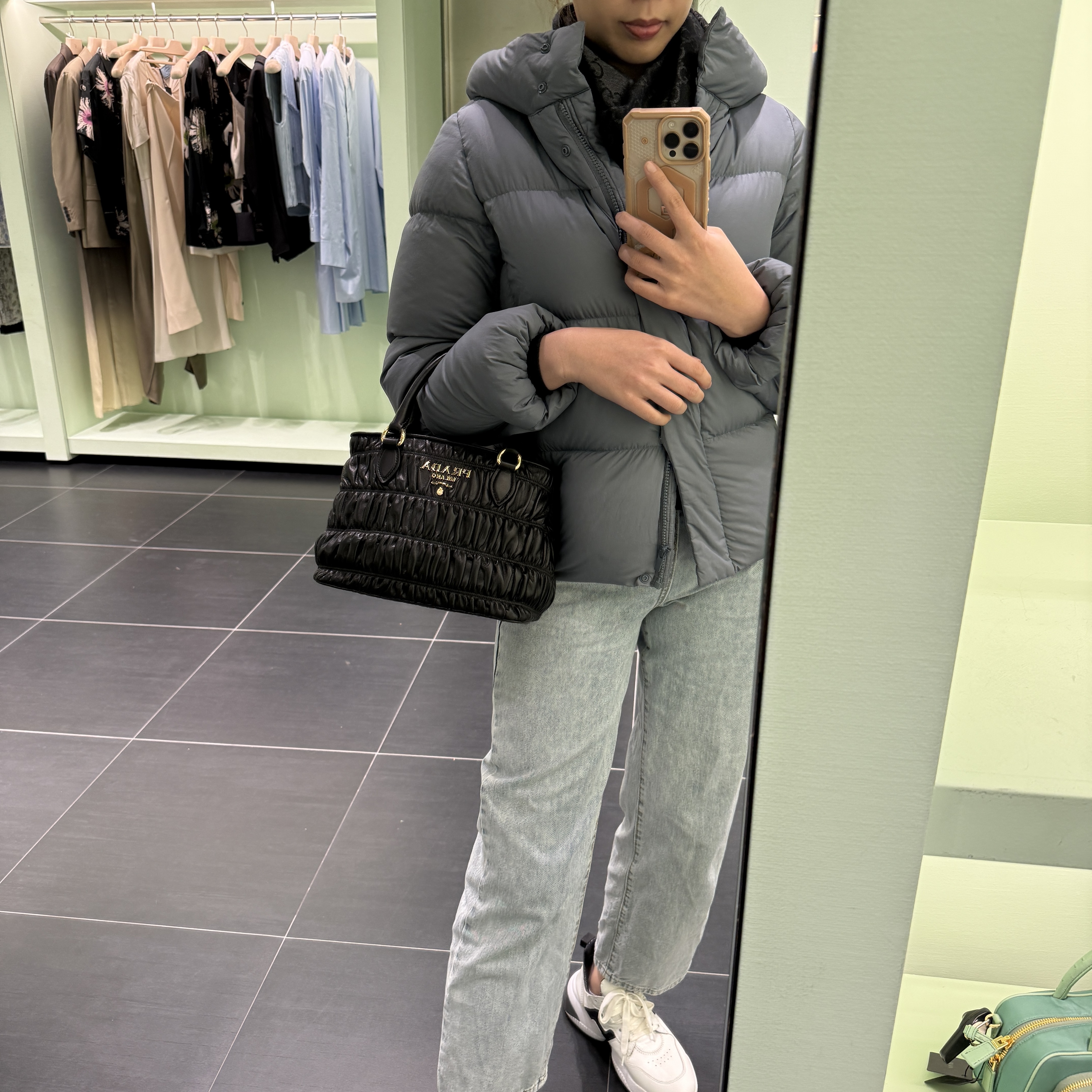 Prada Bag Leather top handle bag Black 1BA172