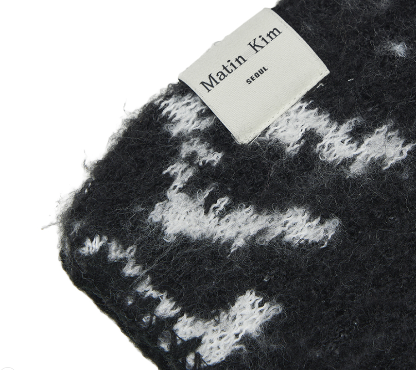 MATIN KIM CRACKED LOGO MUFFLER 圍巾 LOGO圍巾 復古 做舊 馬丁金 (2色)