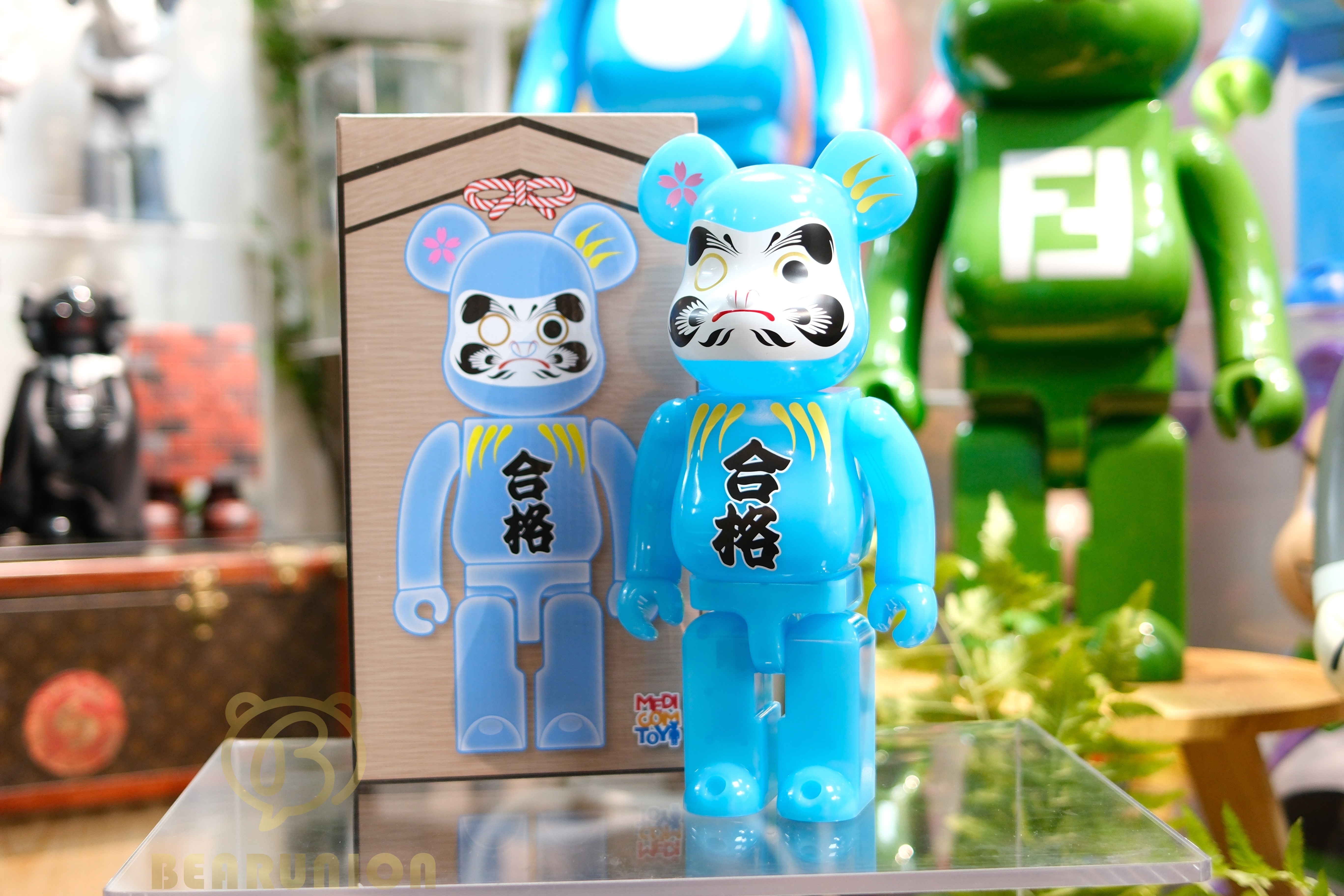 🥇現貨🥇Bearbrick 400% 達磨合格青蓄光