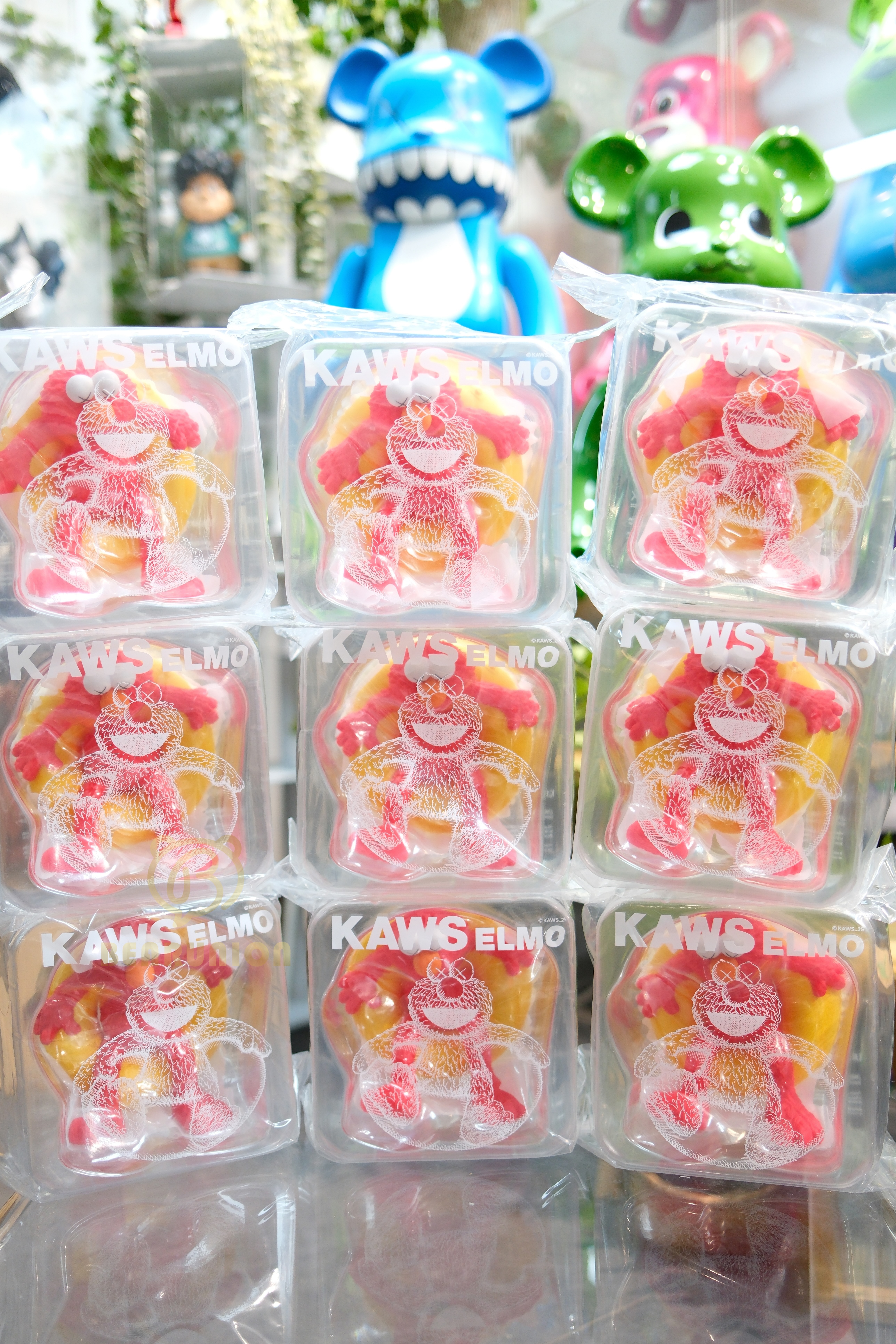 🥇現貨🥇WATER PARADE 2025 Elmo Vinyl Figure 搪膠公仔