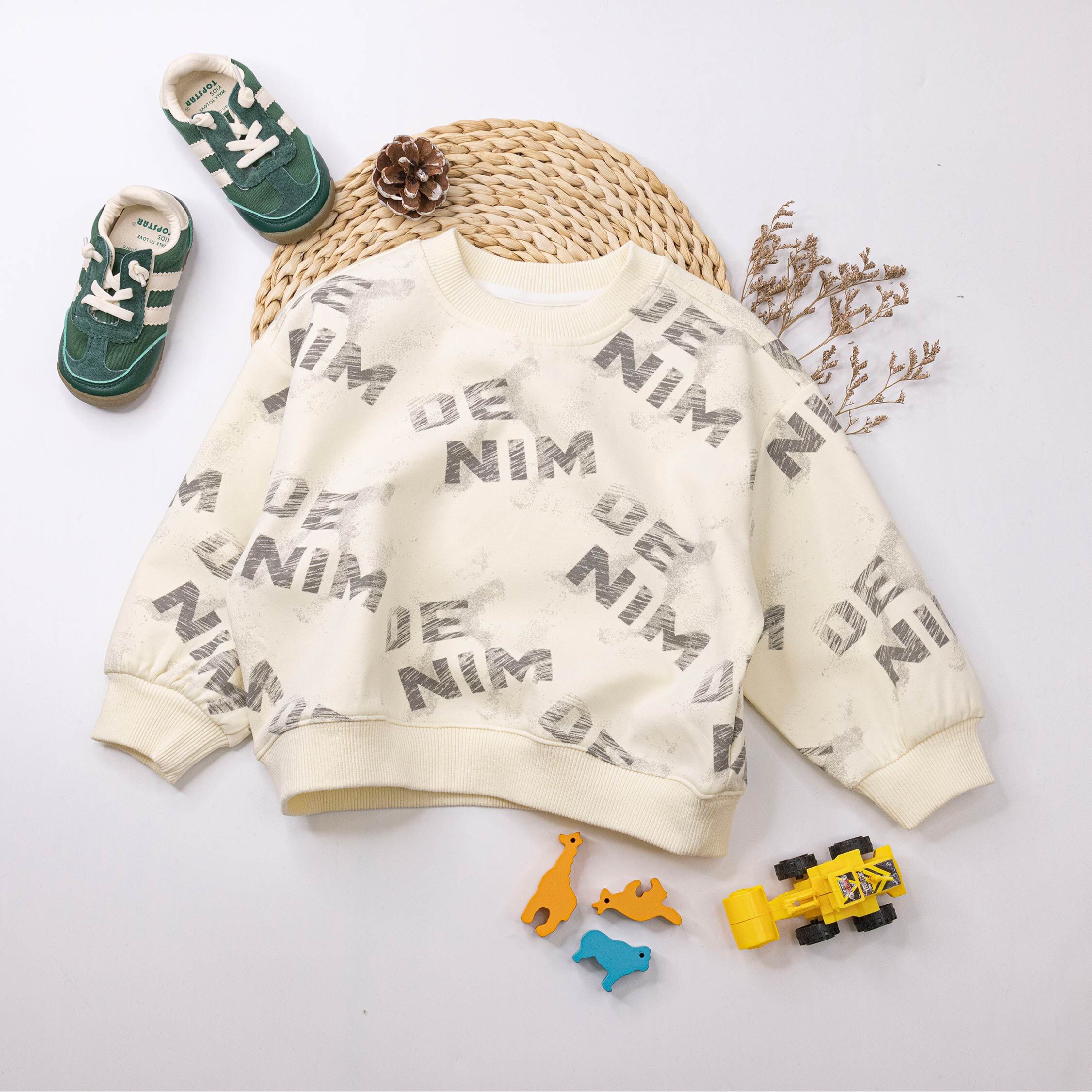 【H55605】率性噴墨滿版英字印花上衣