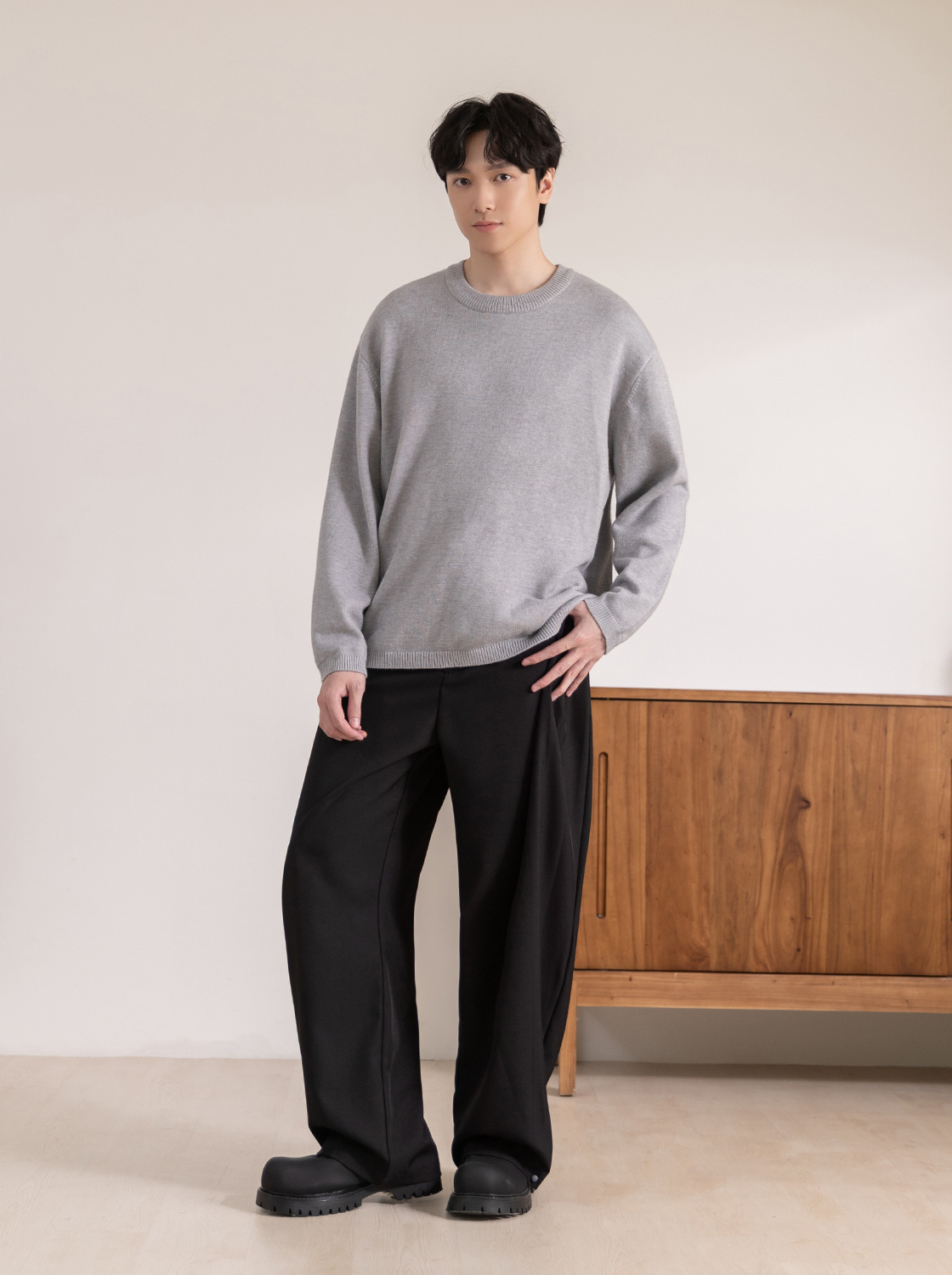 【期間限定】經典簡約圓領毛織