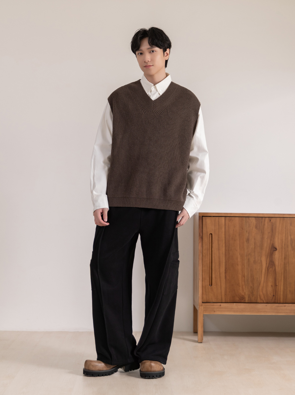 V領粗針毛織背心